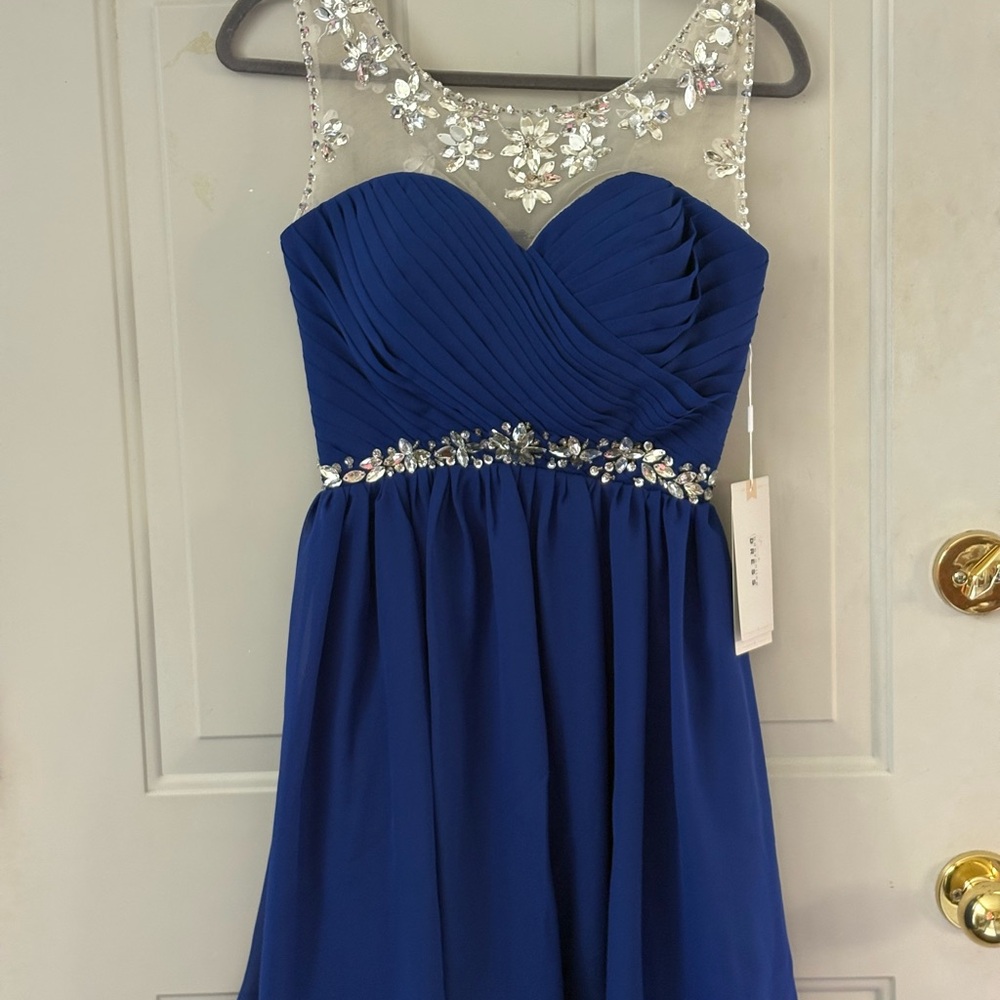Elegant Blue Grade 8 Grad Dress with Embellished Neckline